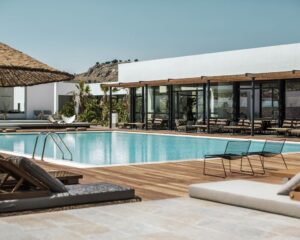 Εφαρμογές και λύσεις κουφωμάτων για Ξενοδοχεία (6) Εφαρμογές και λύσεις κουφωμάτων για Ξενοδοχεία (6)